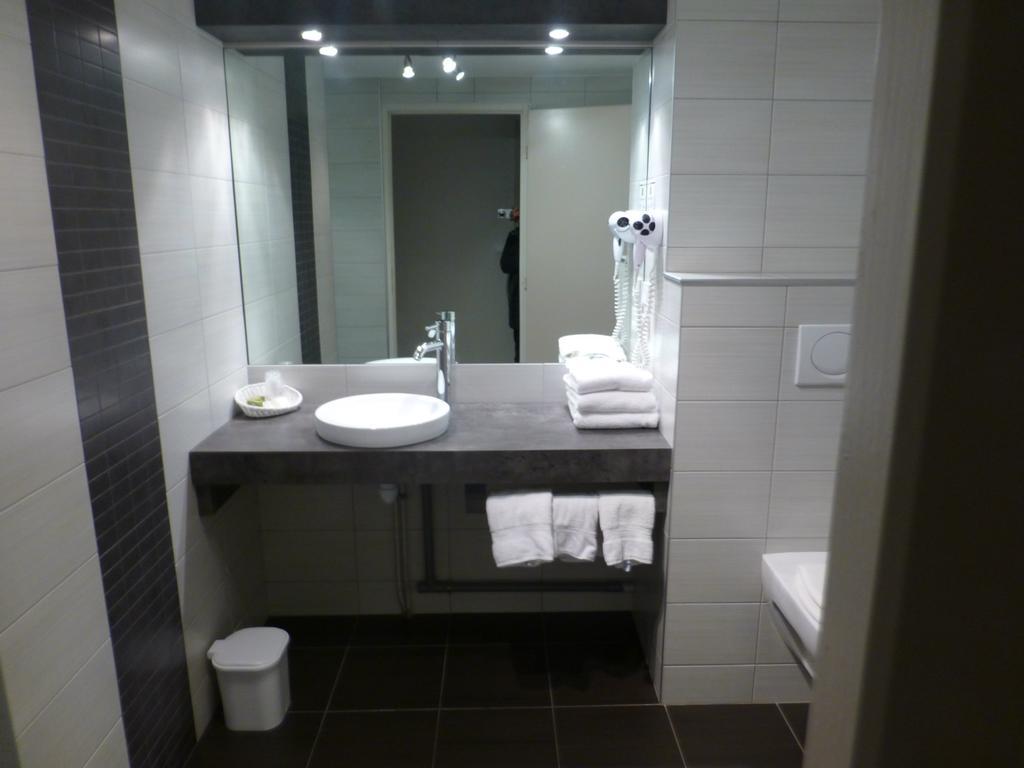 Logis Le Bourguignon Hotel Bèze Kültér fotó