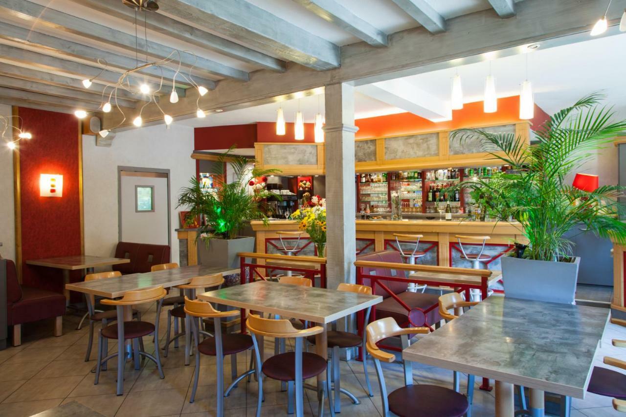 Logis Le Bourguignon Hotel Bèze Kültér fotó